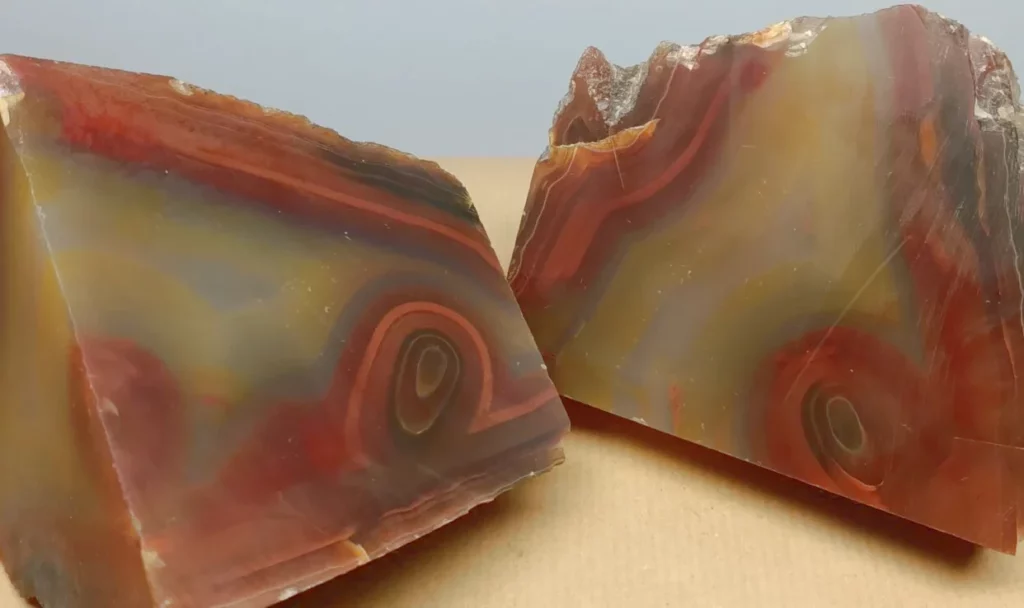 Chrysocolle: découvrez les vertus méconnues de cette pierre apaisante