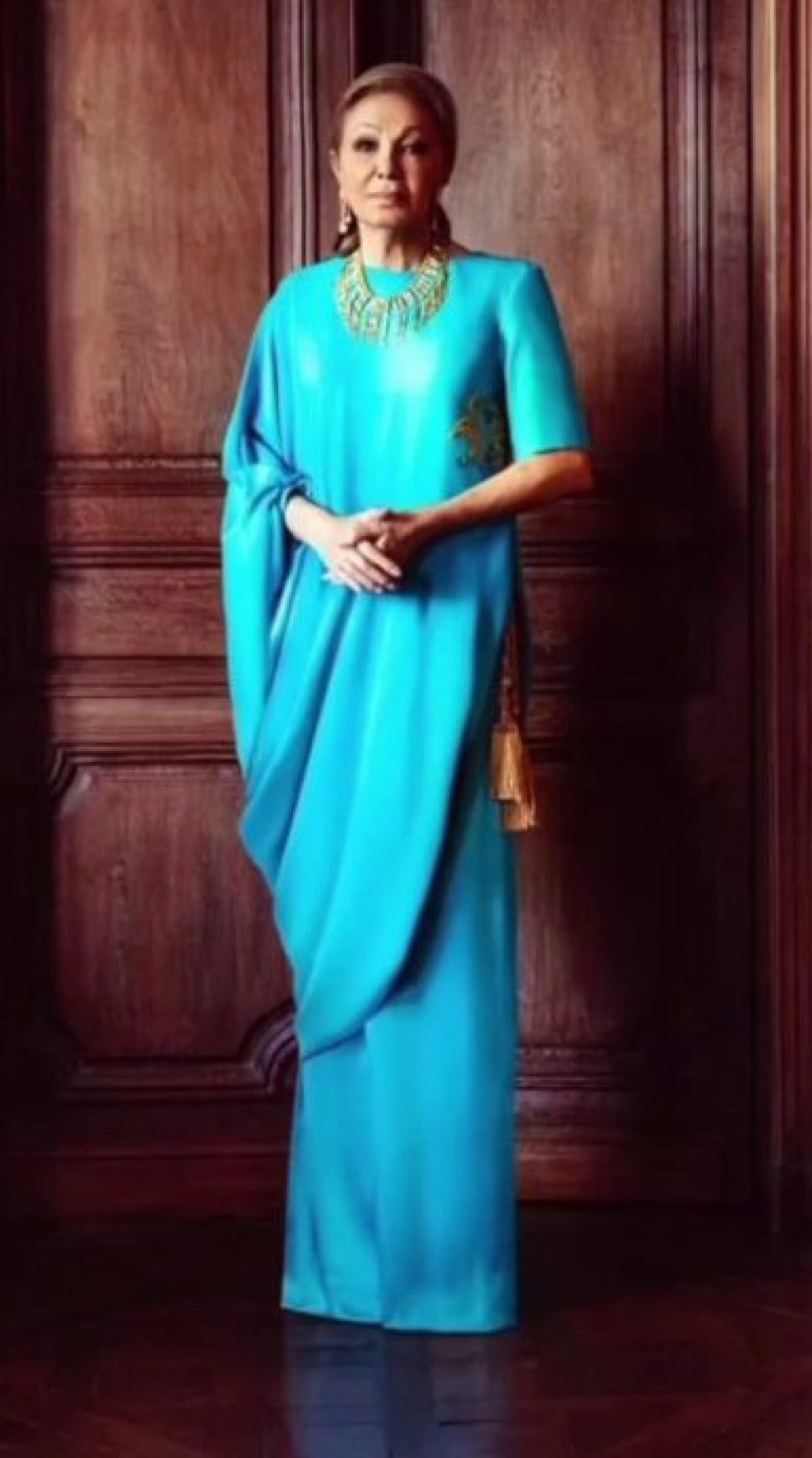 Farah Diba apparition publique
