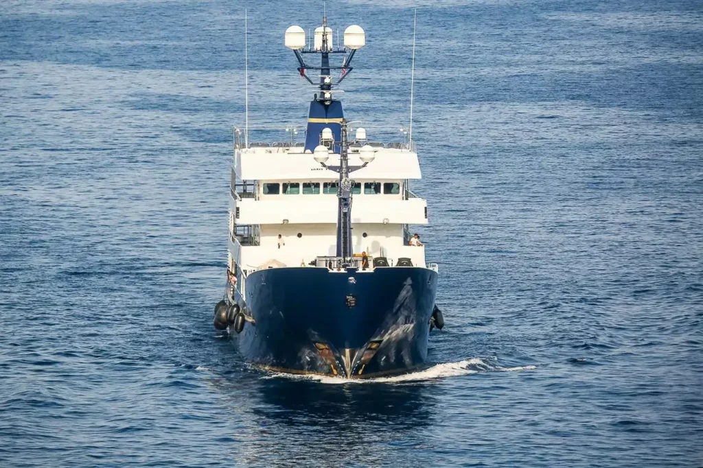 Le yacht Force Blue appartenant à Flavio Briatore, symbole de sa fortune impressionnante