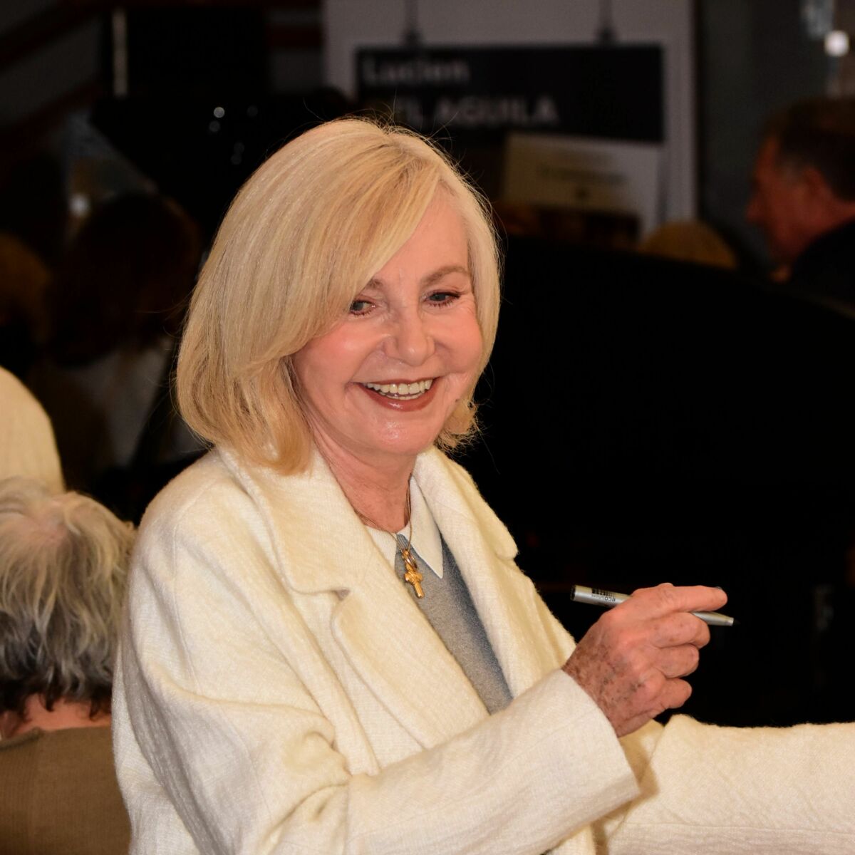 michele torr finances